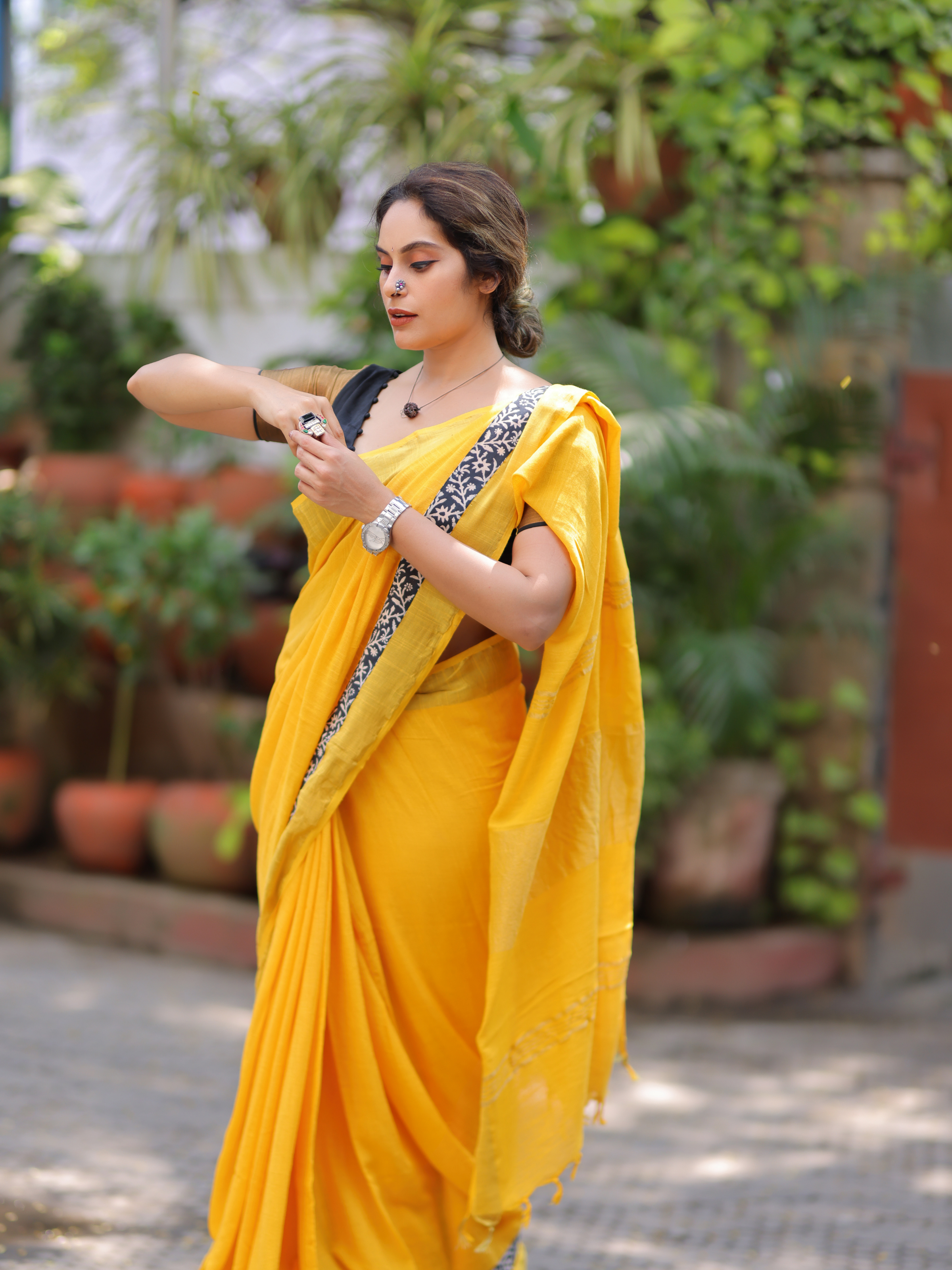 Aamras Kulfi (Saree + Unstitched Blouse Piece)