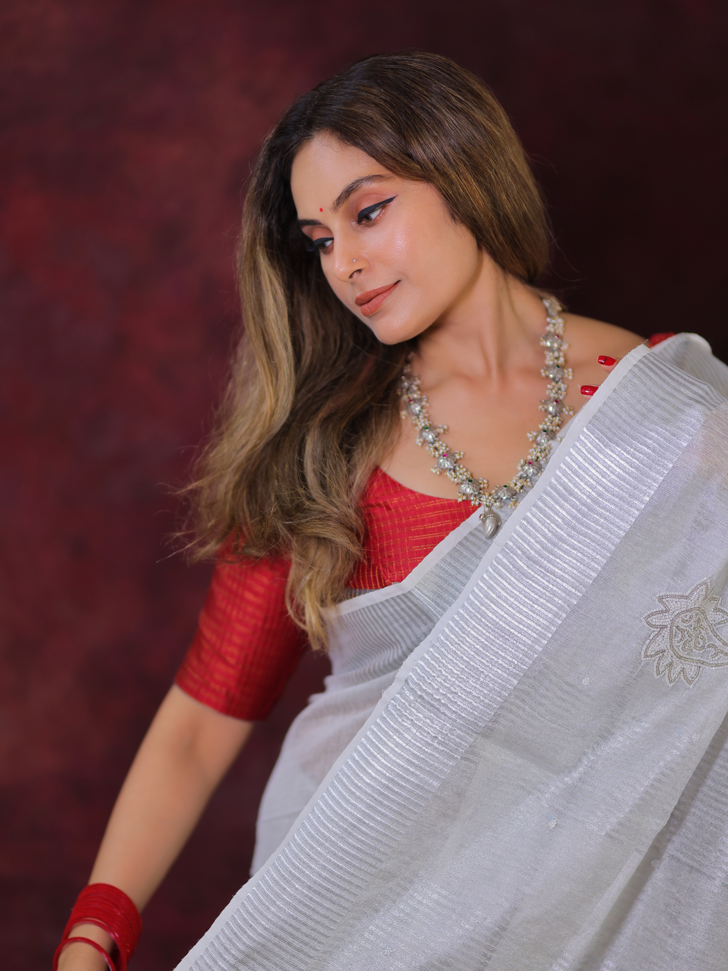 Creamy Basbousa (Tissue Silk Saree + Unstitched Blouse Piece)