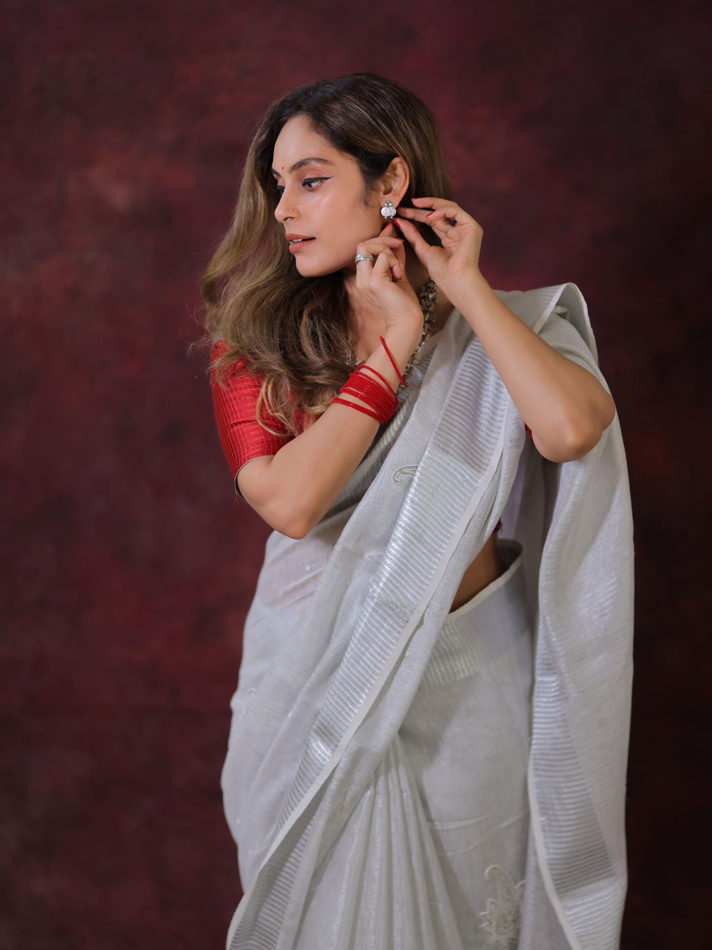 Creamy Basbousa (Tissue Silk Saree + Unstitched Blouse Piece)