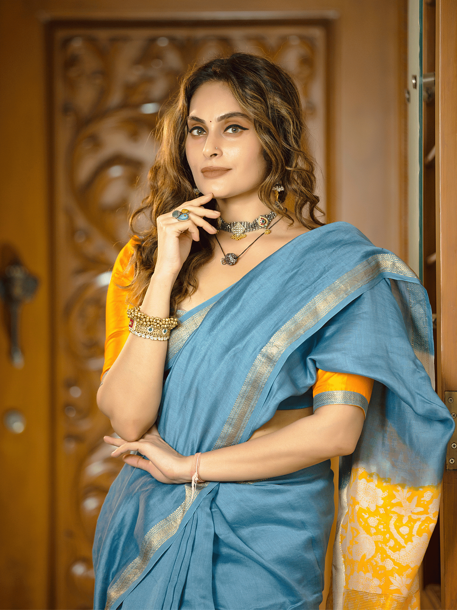 Tiger Regalia (Saree + Unstitched Blouse Piece)