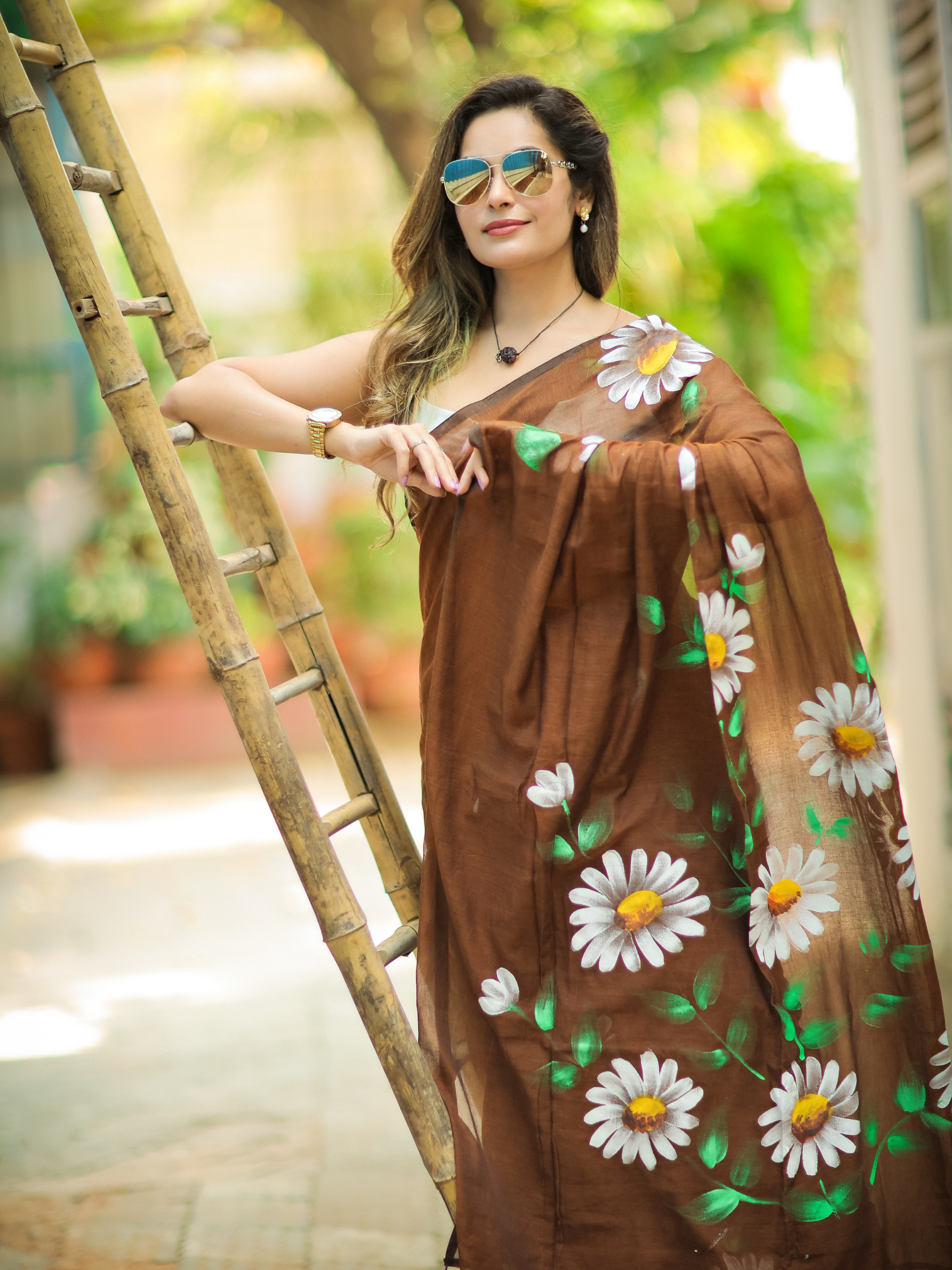 Cocoa Daisy (Pure Mul Cotton Saree)