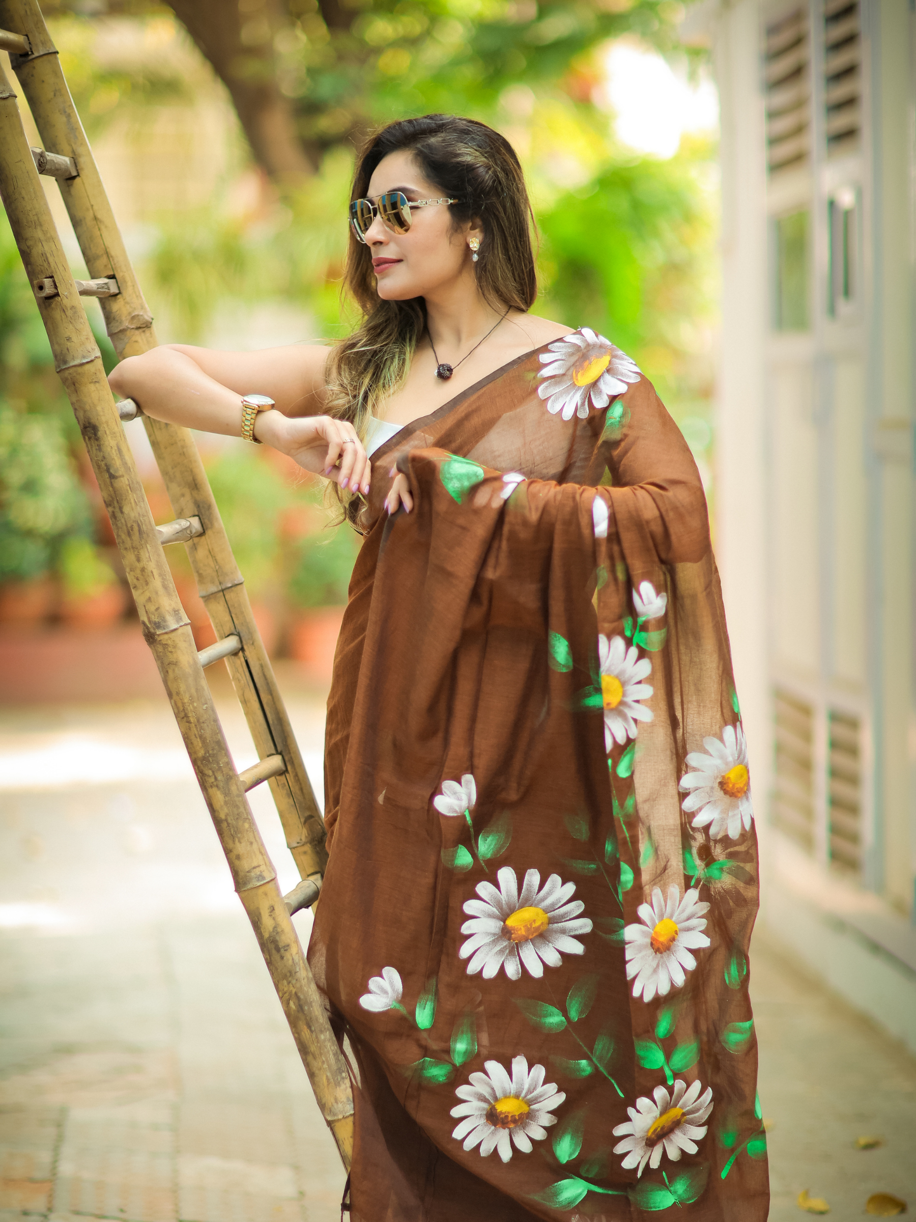 Cocoa Daisy (Pure Mul Cotton Saree)