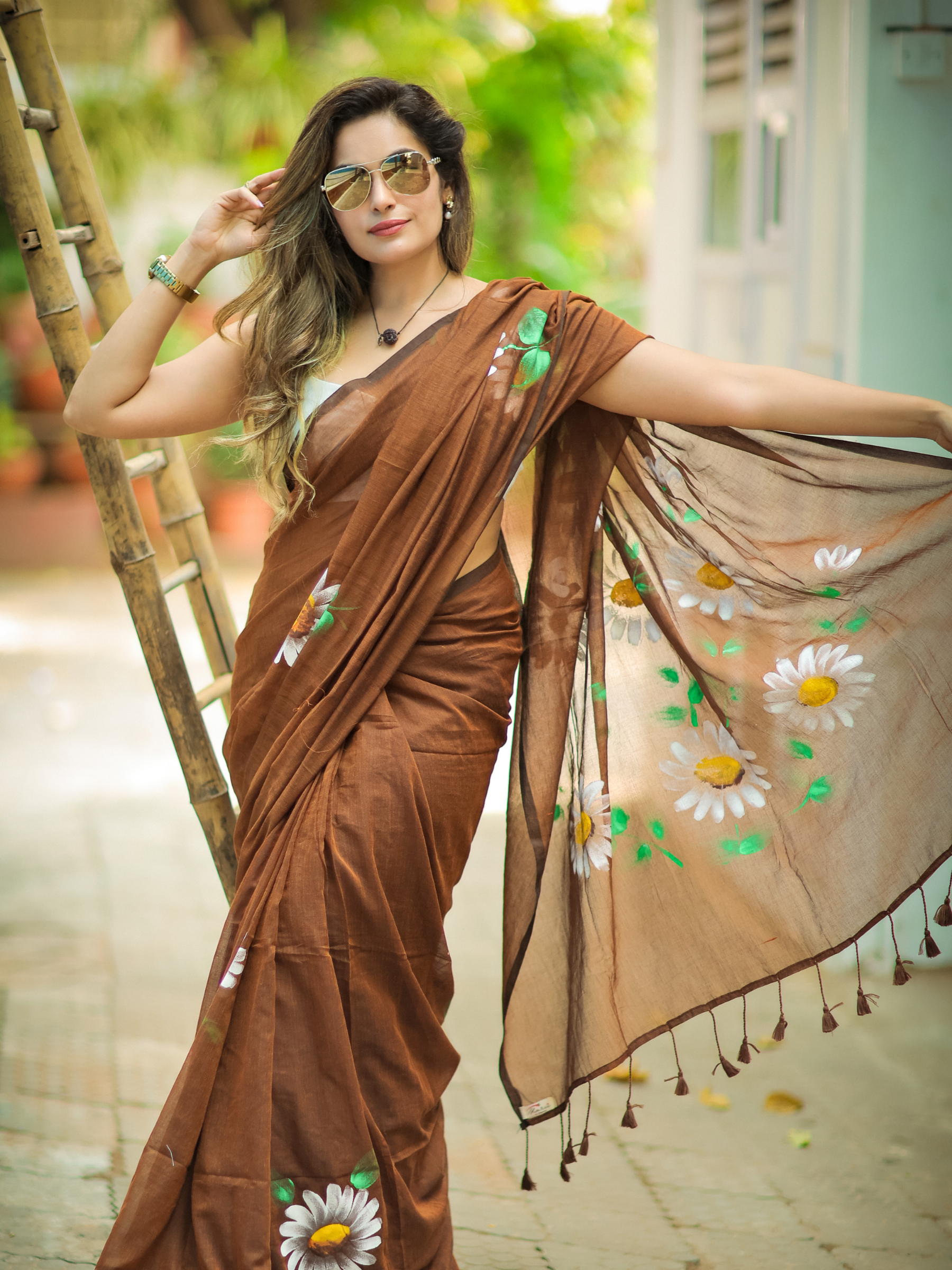 Cocoa Daisy (Pure Mul Cotton Saree)