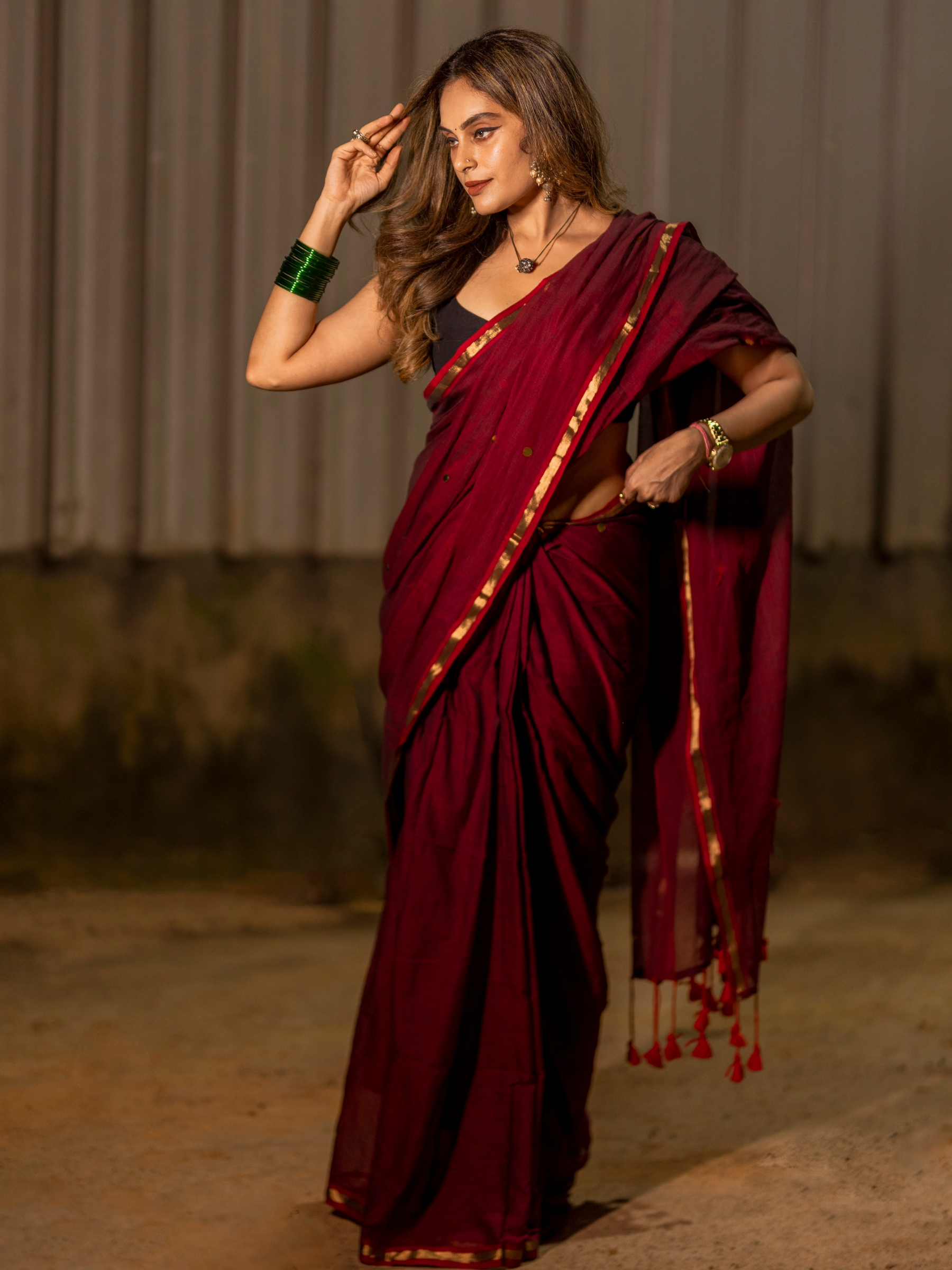 Sindoori (Pure Mul Cotton Saree + Unstitched Blouse Piece)