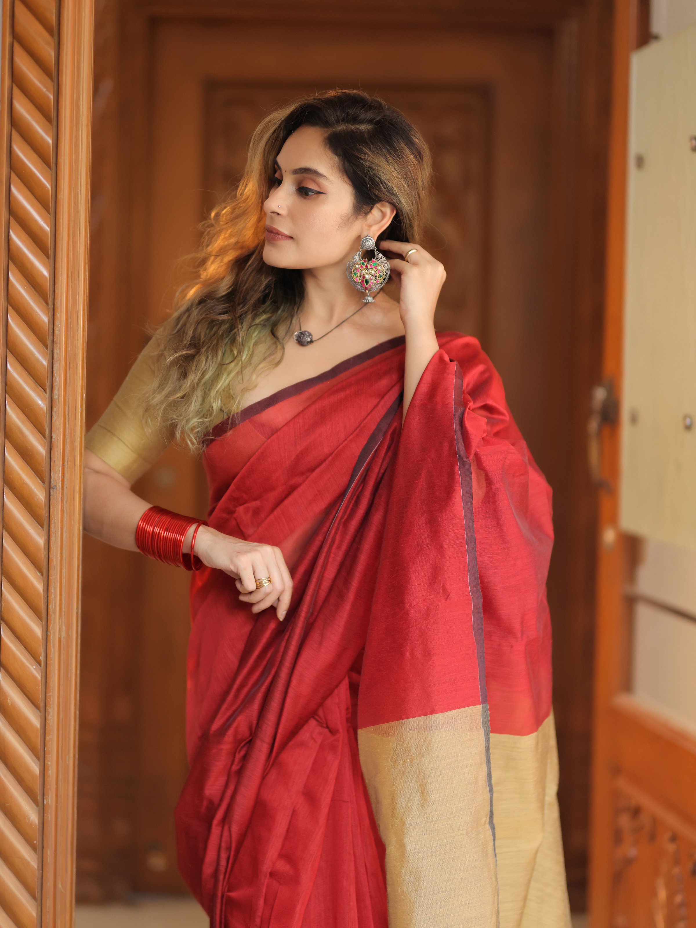 Rasika (Handwoven Cotton And Silk Weaving Saree + Unstitched Blouse Piece)