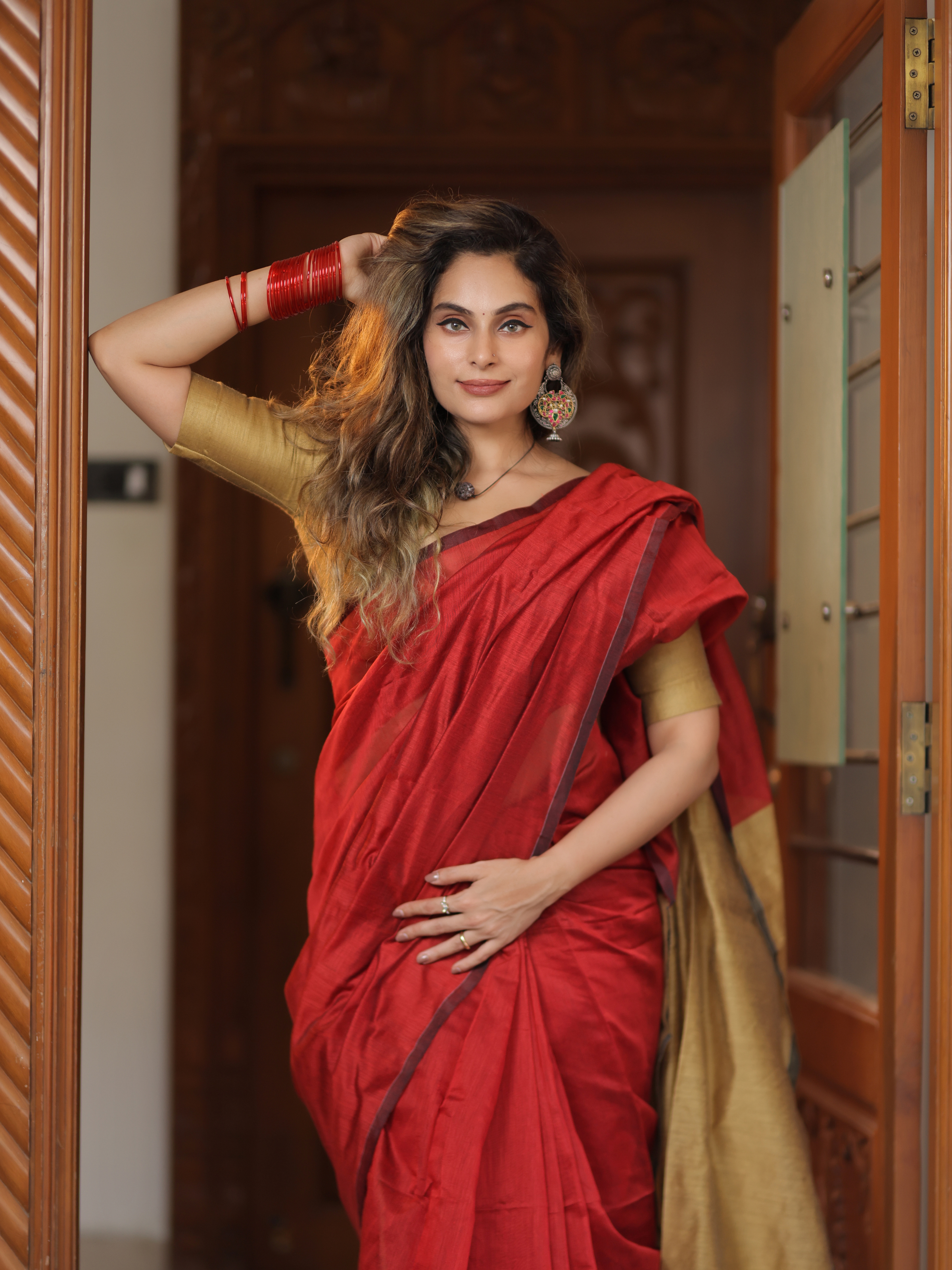 Rasika (Handwoven Cotton And Silk Weaving Saree + Unstitched Blouse Piece)