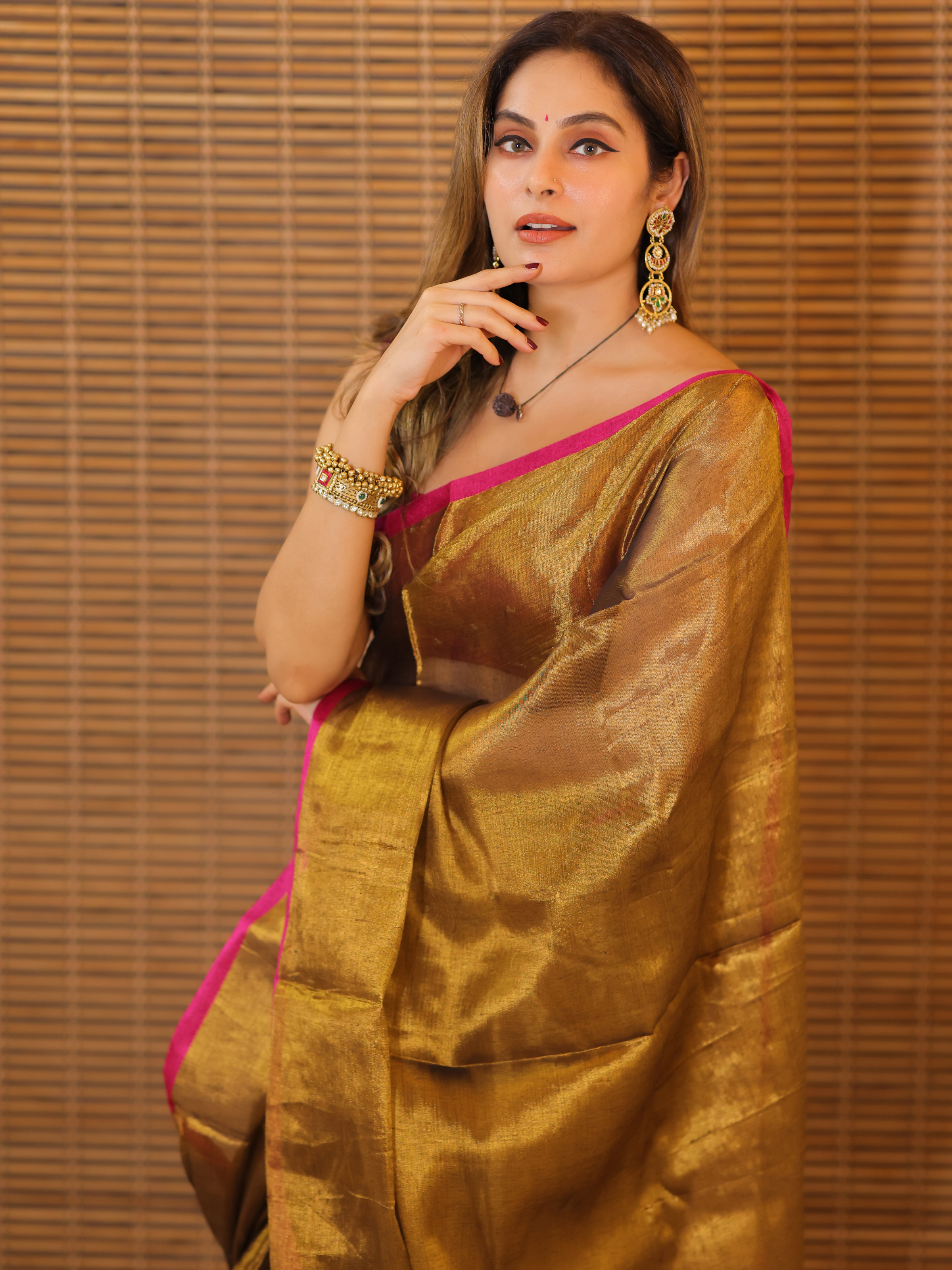 Swarna Rekha (Tissue Mul Saree)