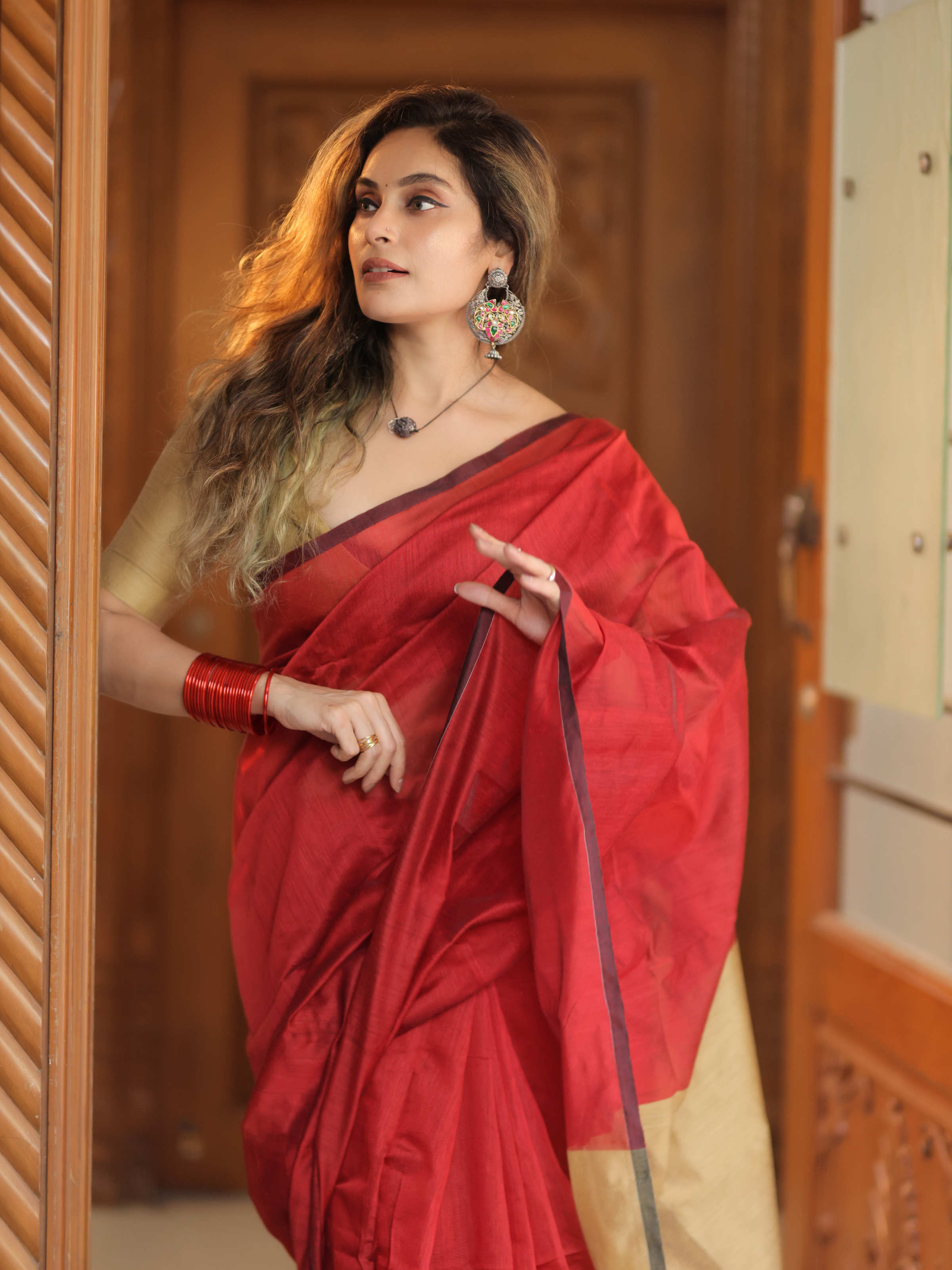 Rasika (Handwoven Cotton And Silk Weaving Saree + Unstitched Blouse Piece)