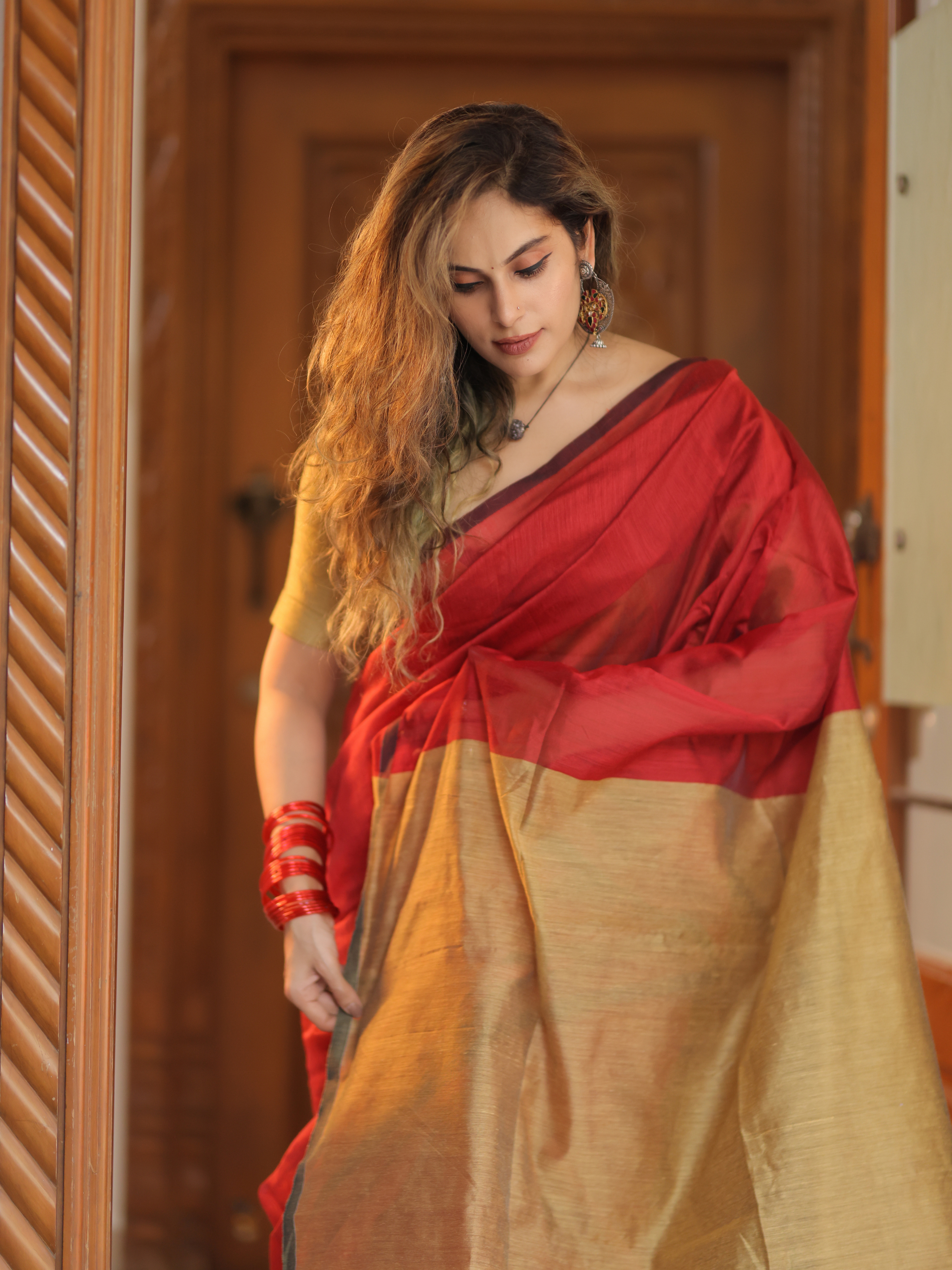 Rasika (Handwoven Cotton And Silk Weaving Saree + Unstitched Blouse Piece)