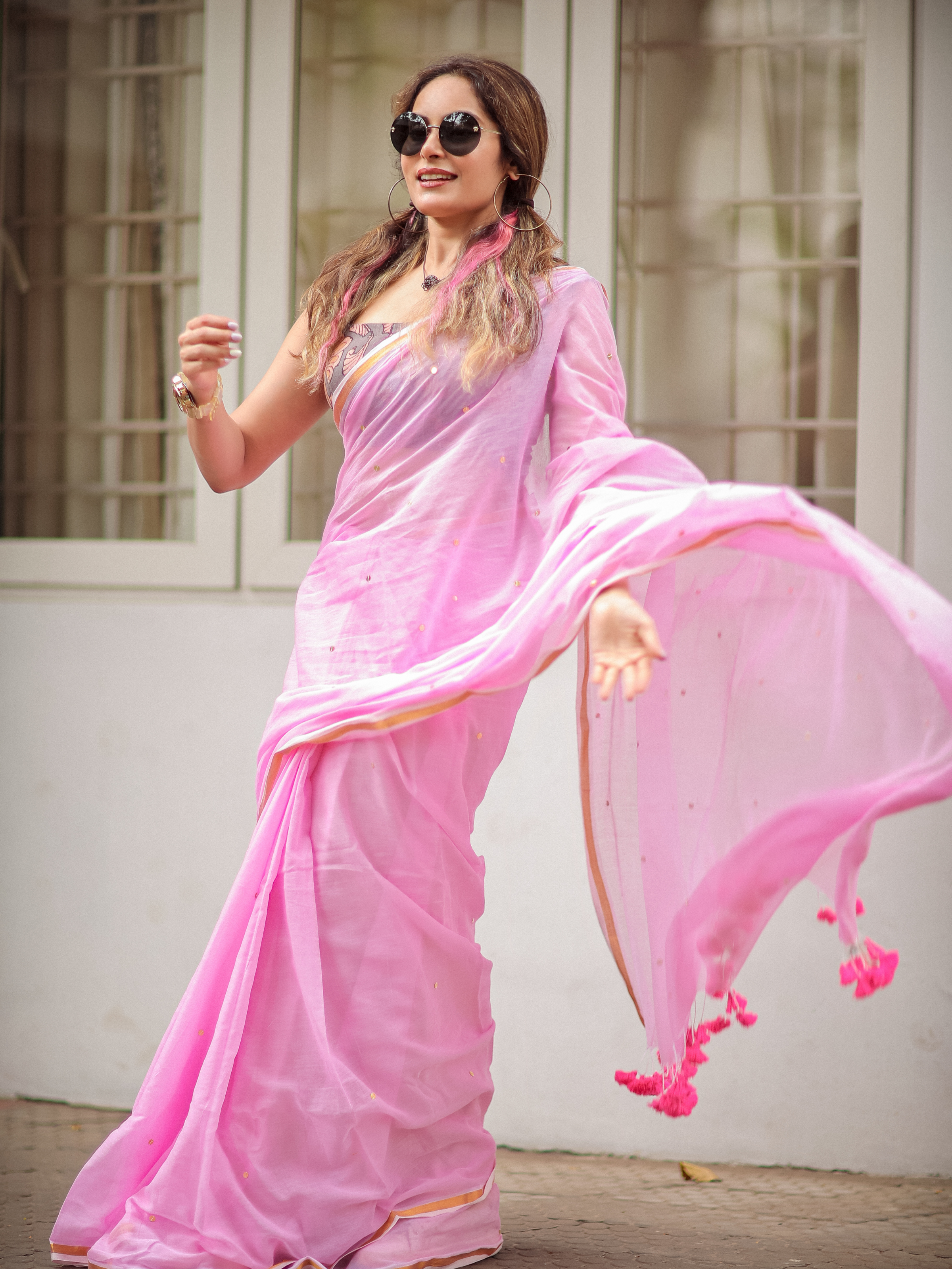 Swan's Grace (Pure Mul Cotton Saree)