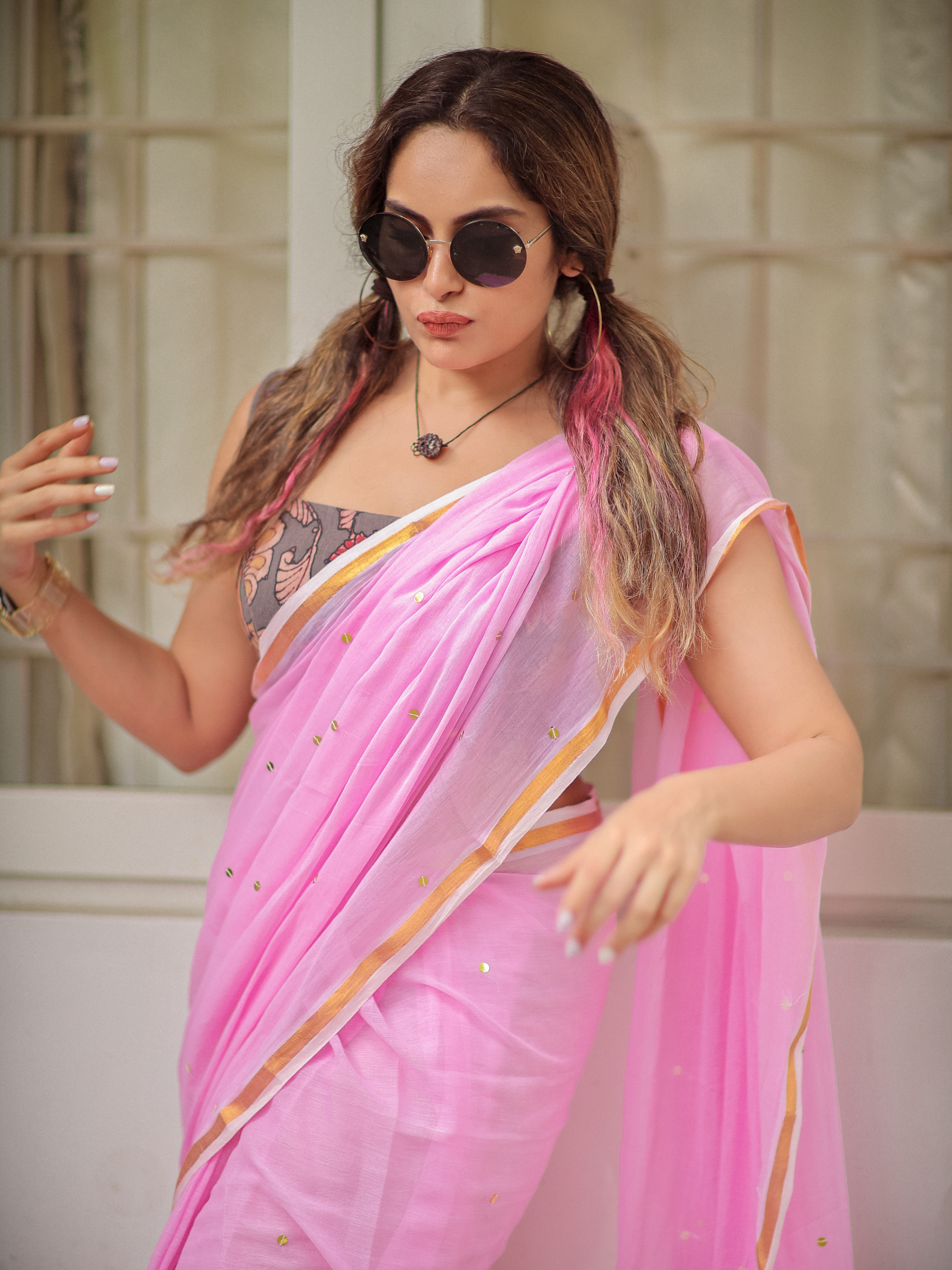 Swan's Grace (Pure Mul Cotton Saree)