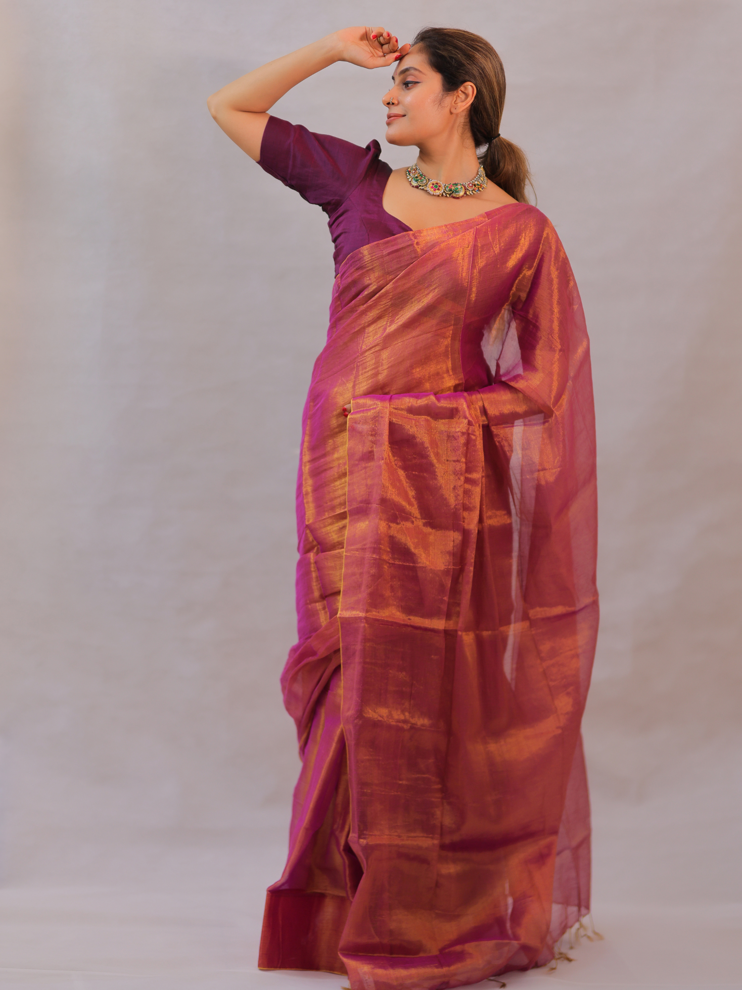 Swarna Tara (Tissue Mul Saree)