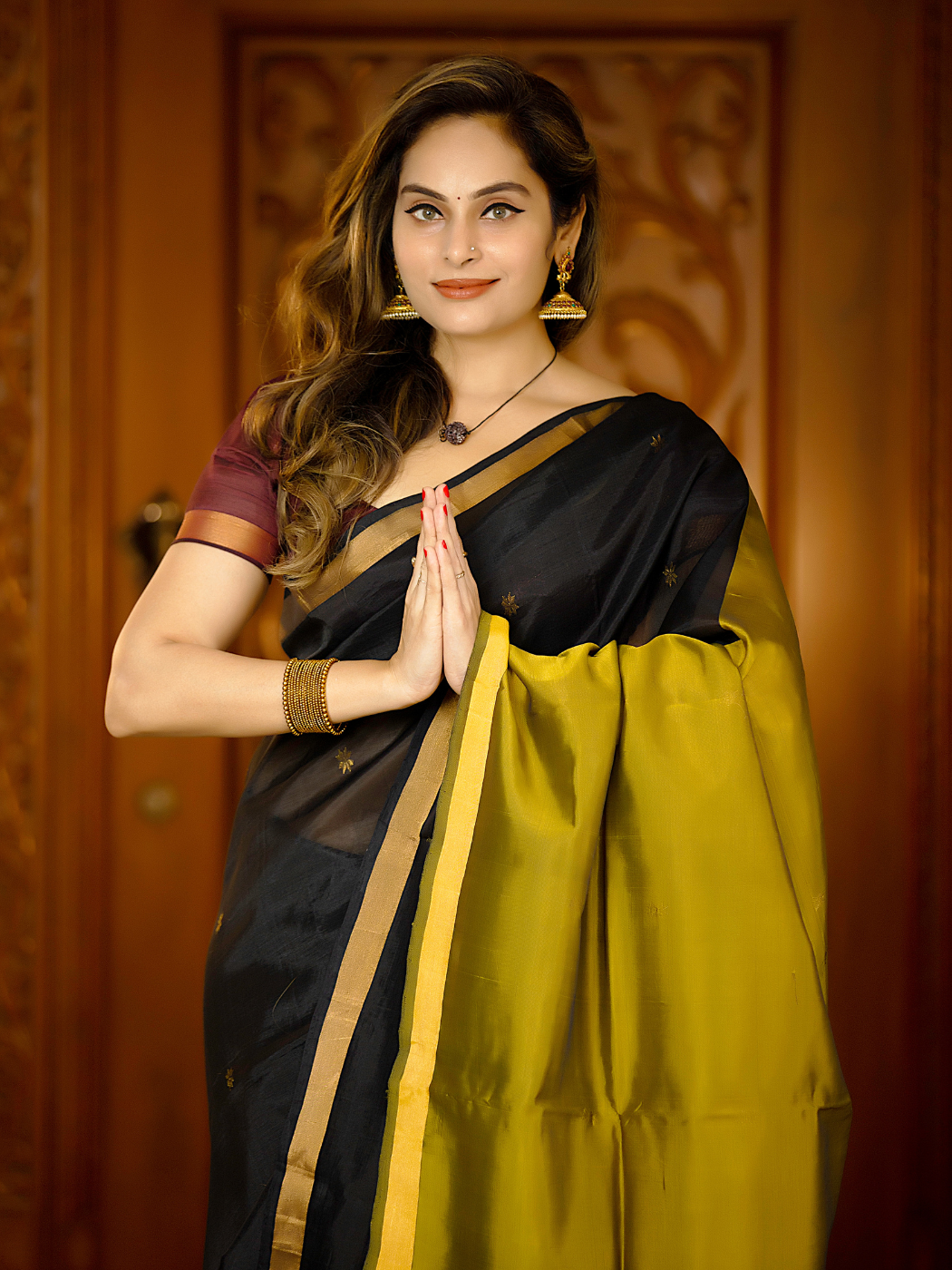 Tarini ( Pure Pattu Saree Handwoven + Blouse Piece)