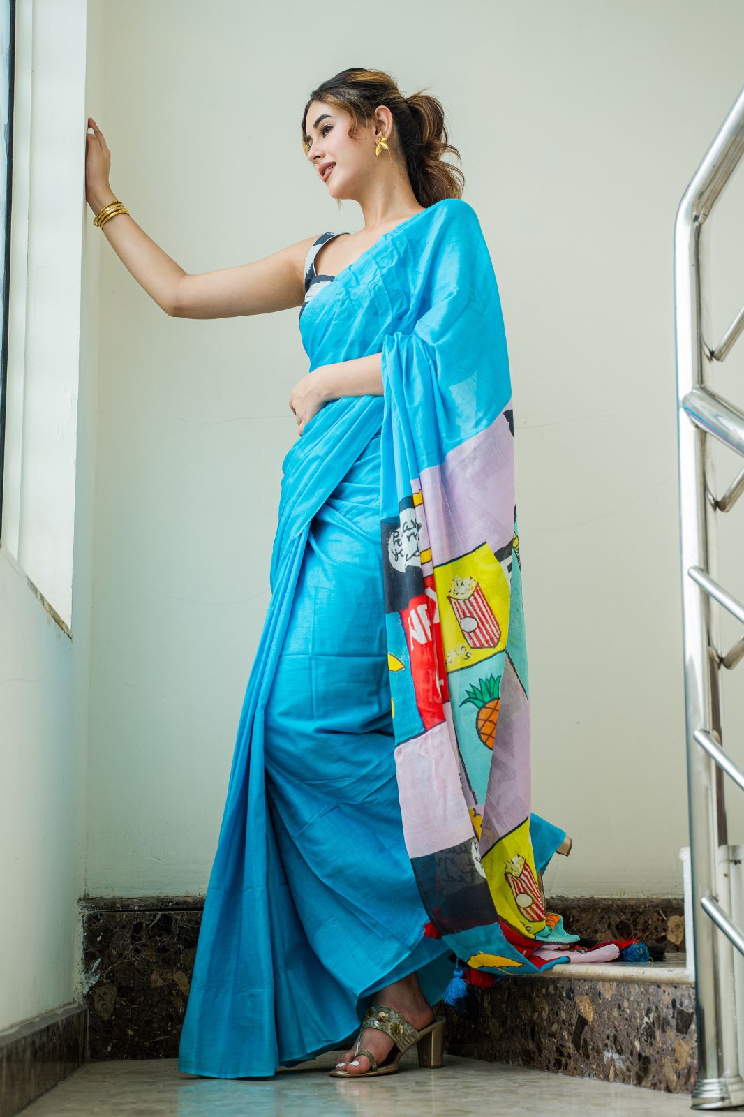 Screen Queen Pop (Mul Cotton Saree)