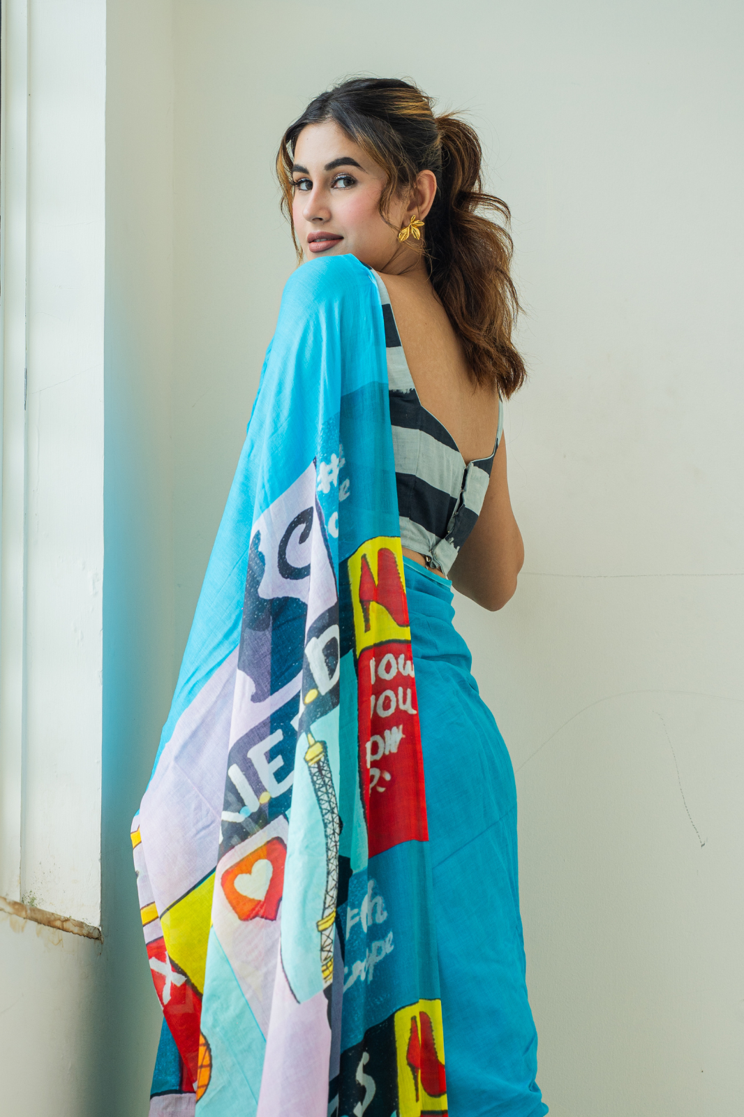 Screen Queen Pop (Mul Cotton Saree)