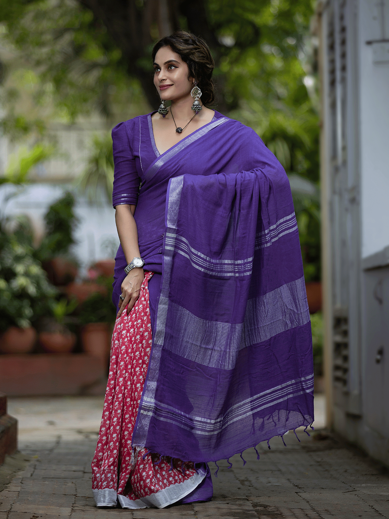 Gulabi Petha (Saree + Unstitched Blouse Piece)