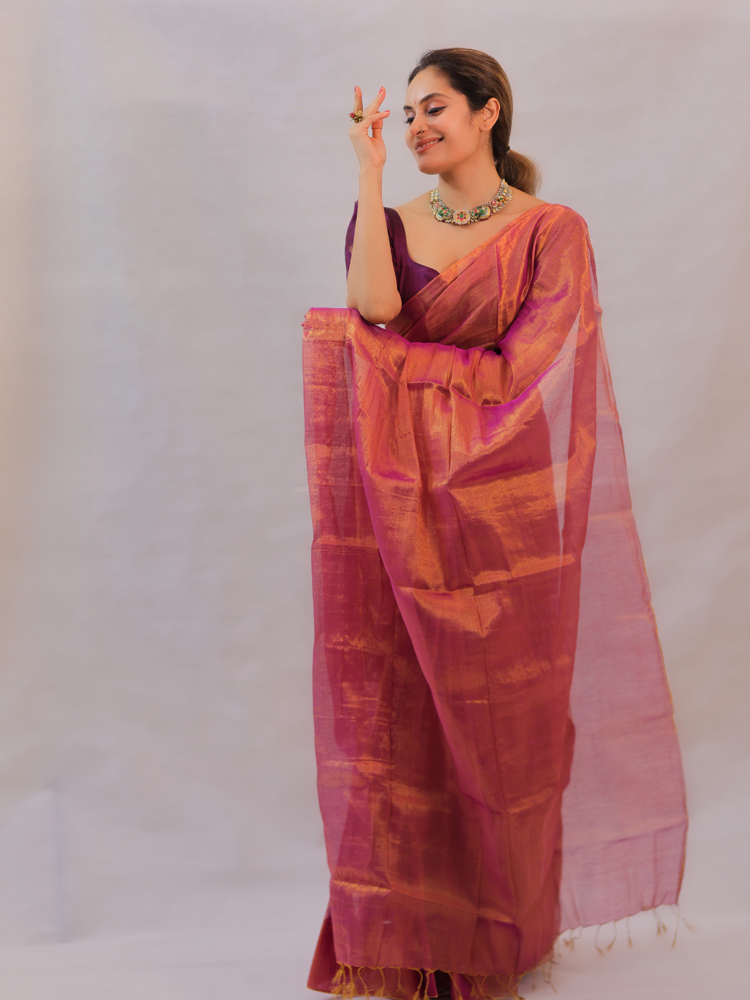 Swarna Tara (Tissue Mul Saree)