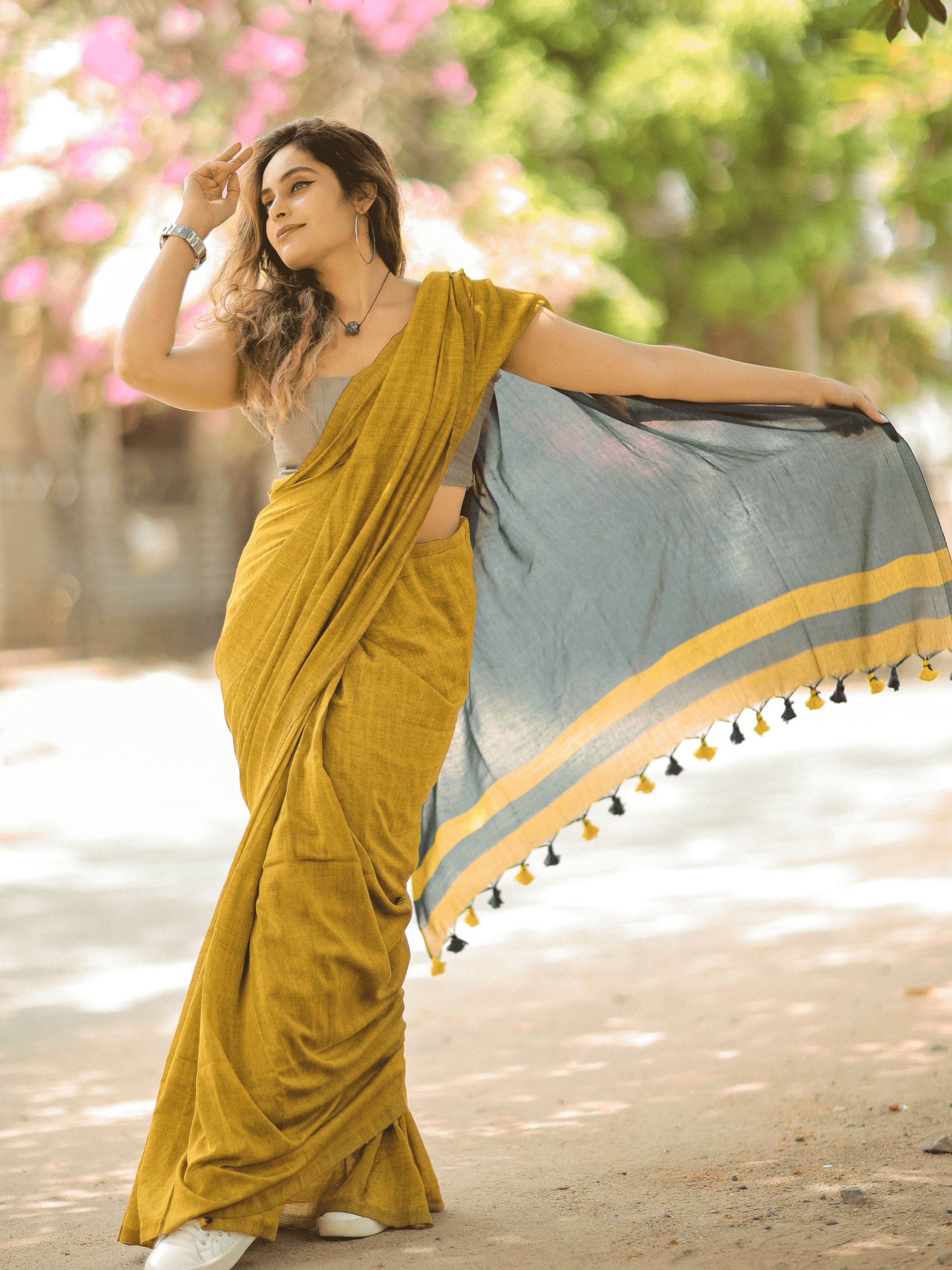 Parakeet's Patience (Soft Cotton Saree)