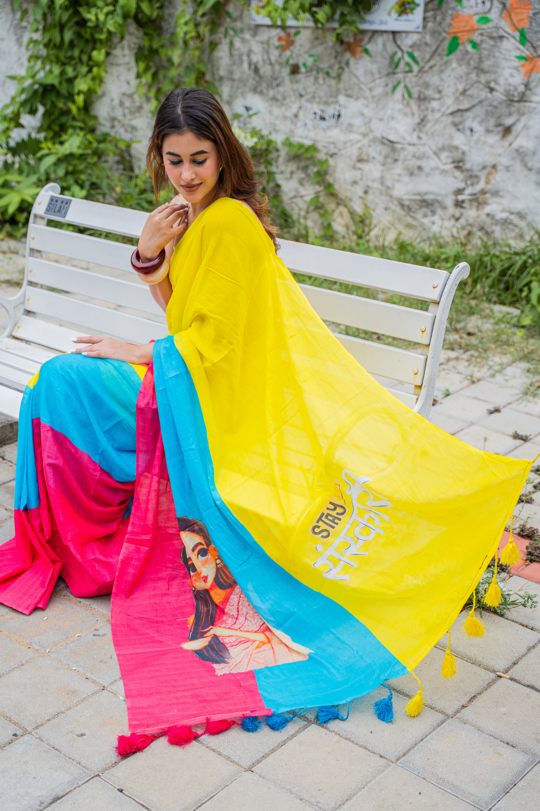 Gola Glow Pop (Mul Cotton Saree)