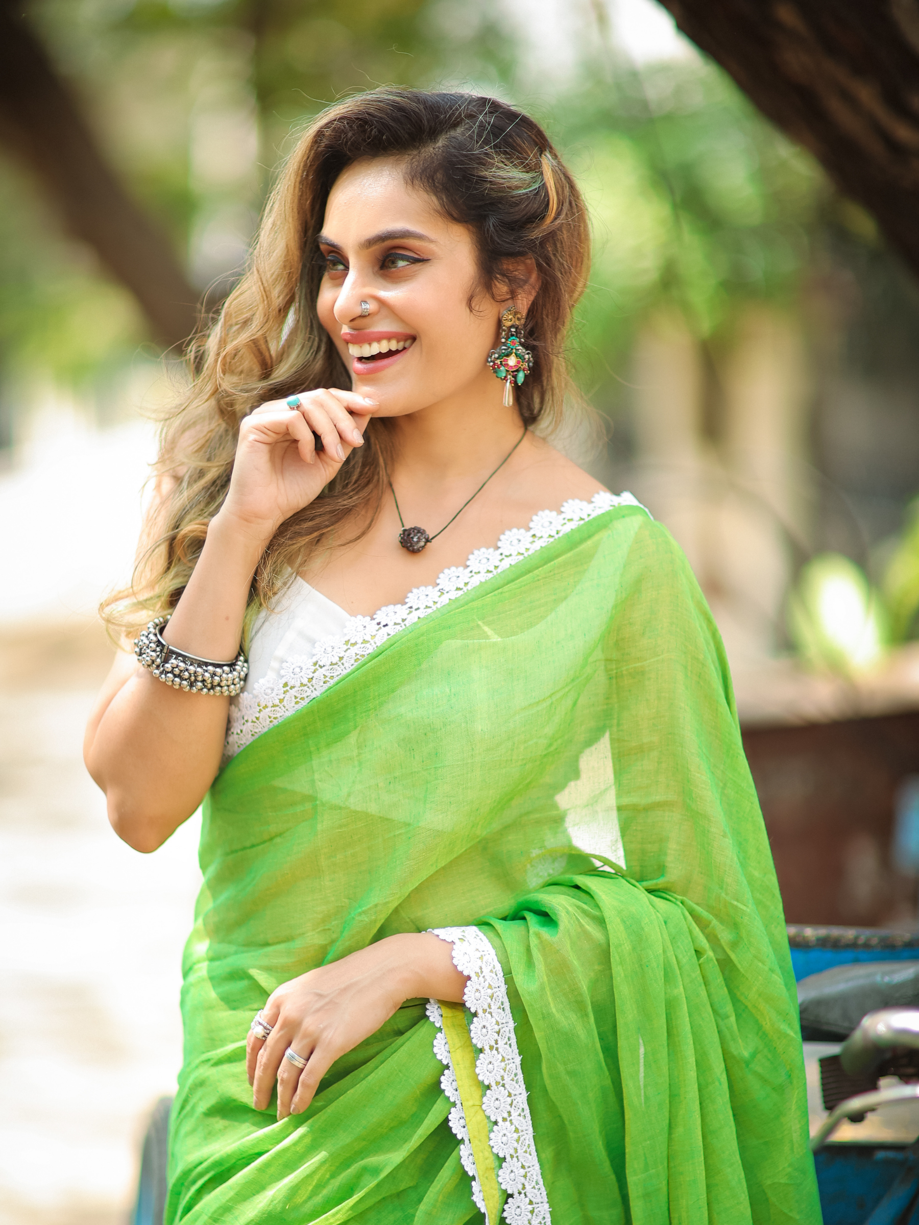 Minty Lace (Pure Mul Cotton Saree + Unstitched Blouse Piece)