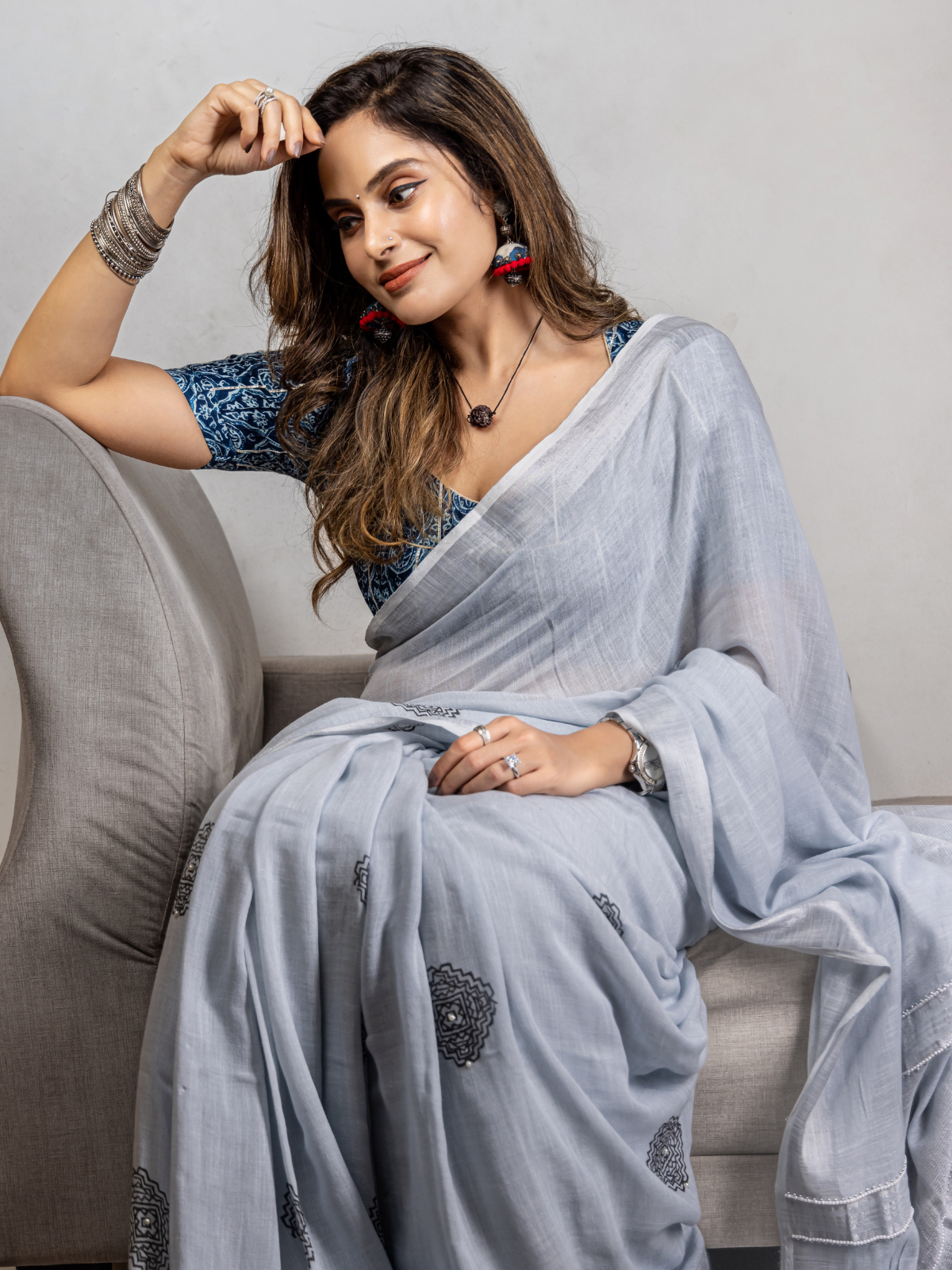 Pearled Burfis (Soft Linen Saree)