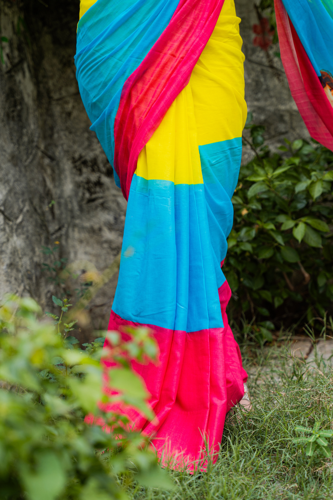 Gola Glow Pop (Mul Cotton Saree)