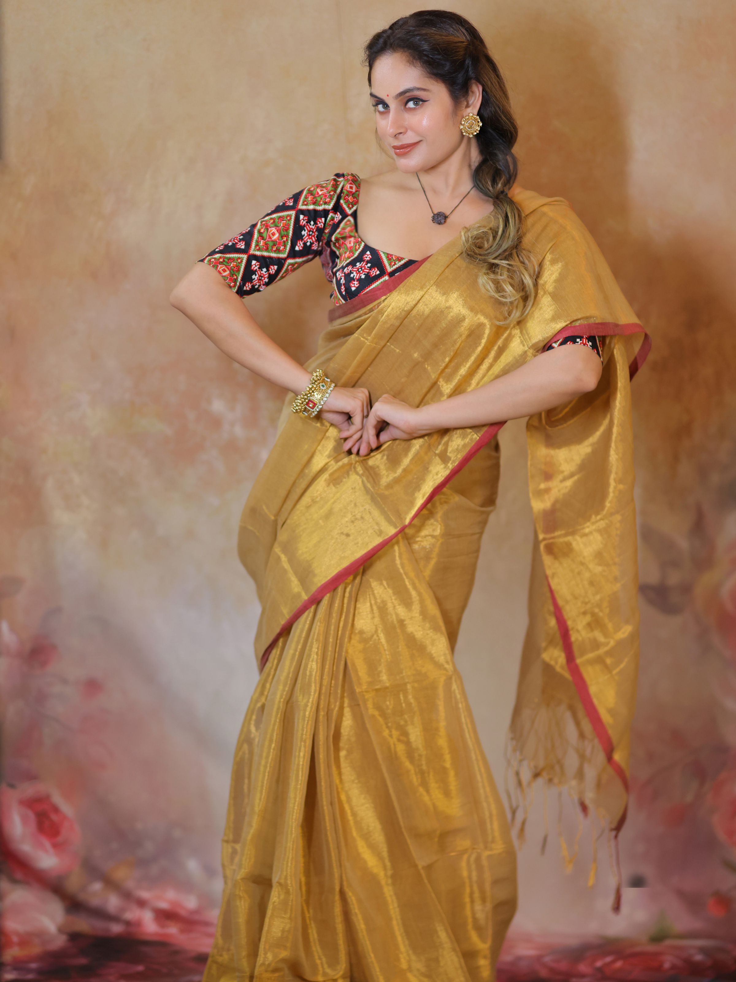 Swarna Pankh (Tissue Mul Saree)