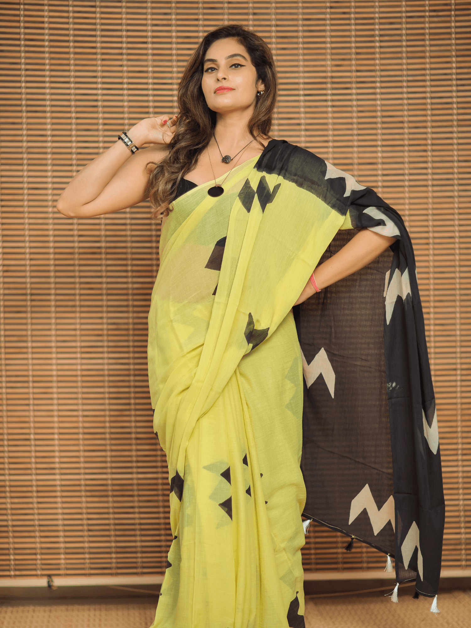 Flash (Pure Mul Cotton Saree)