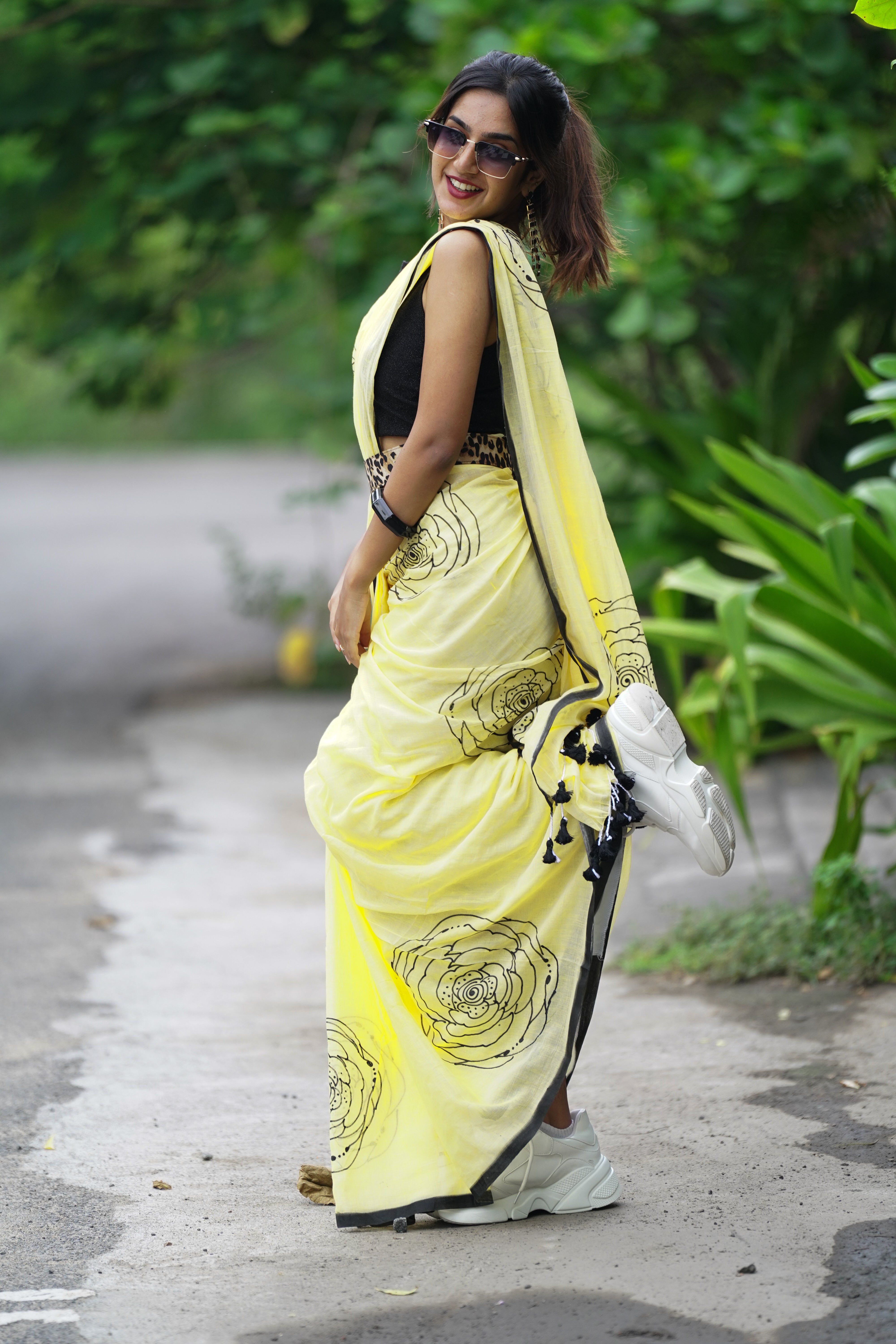 Cheeky Citrus Bloom (Mul Cotton Saree)