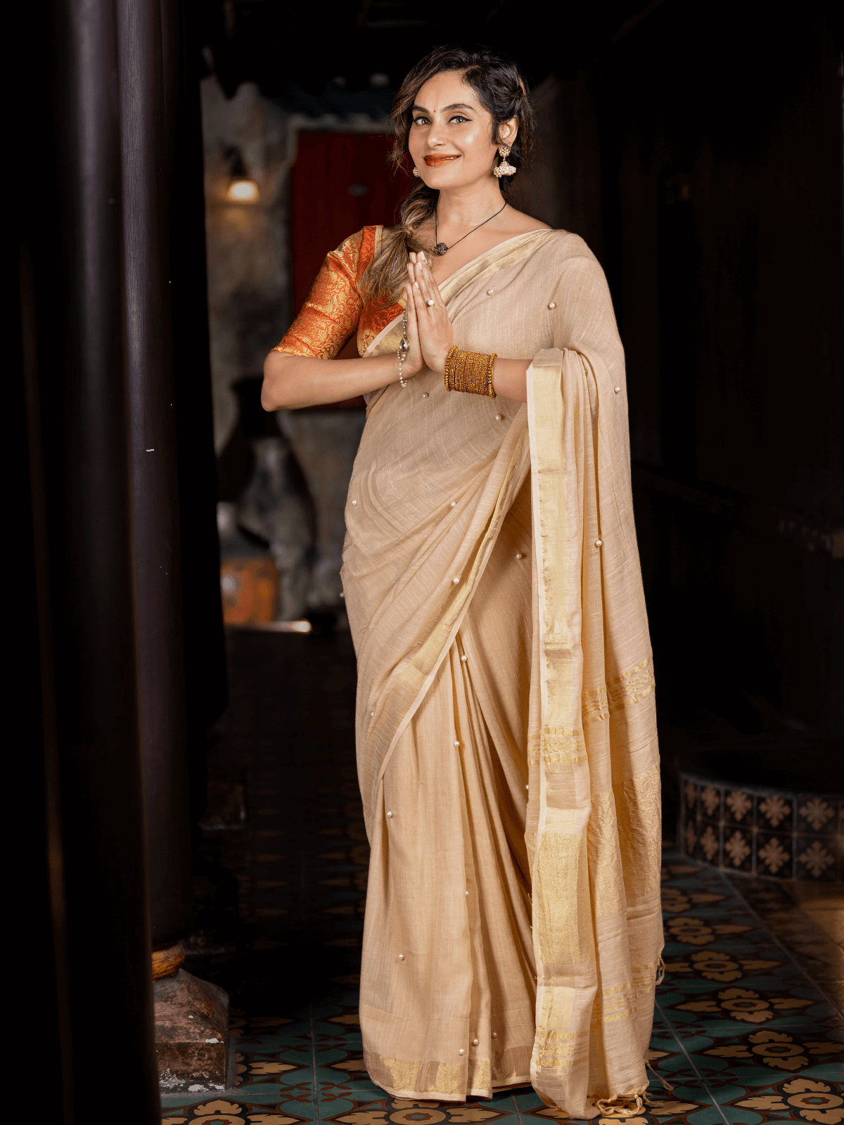 Moti Choor Saree (Pearl Delights)