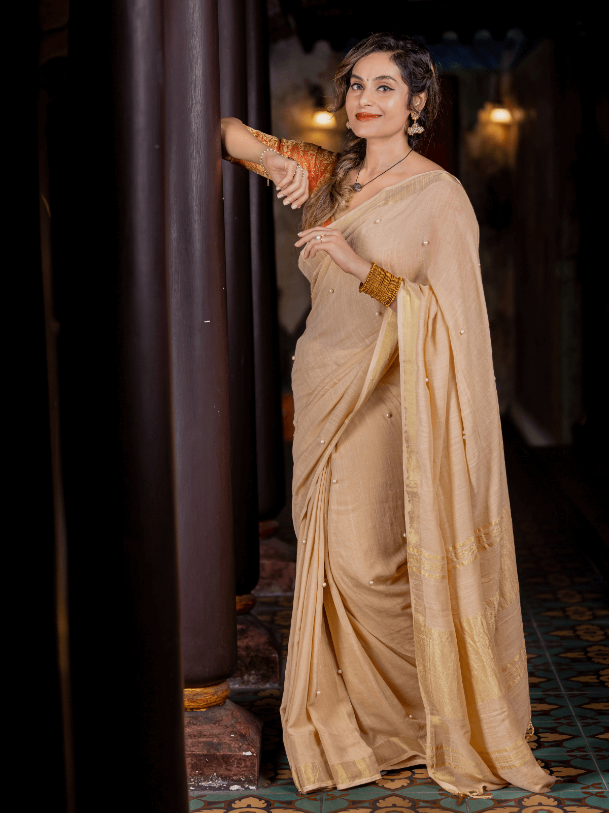 Moti Choor Saree (Pearl Delights)