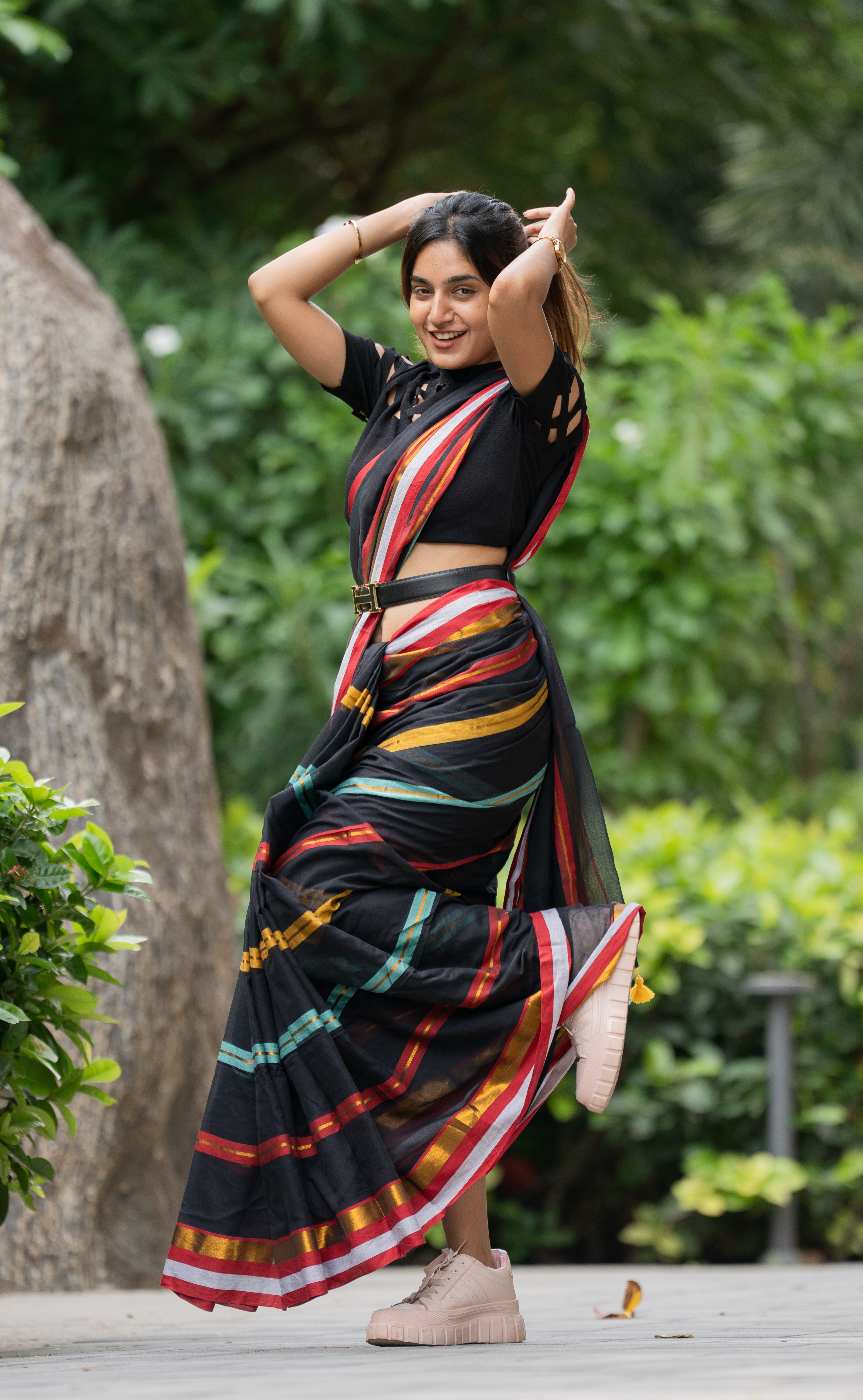 Midnight Riot (Mul Cotton Saree)