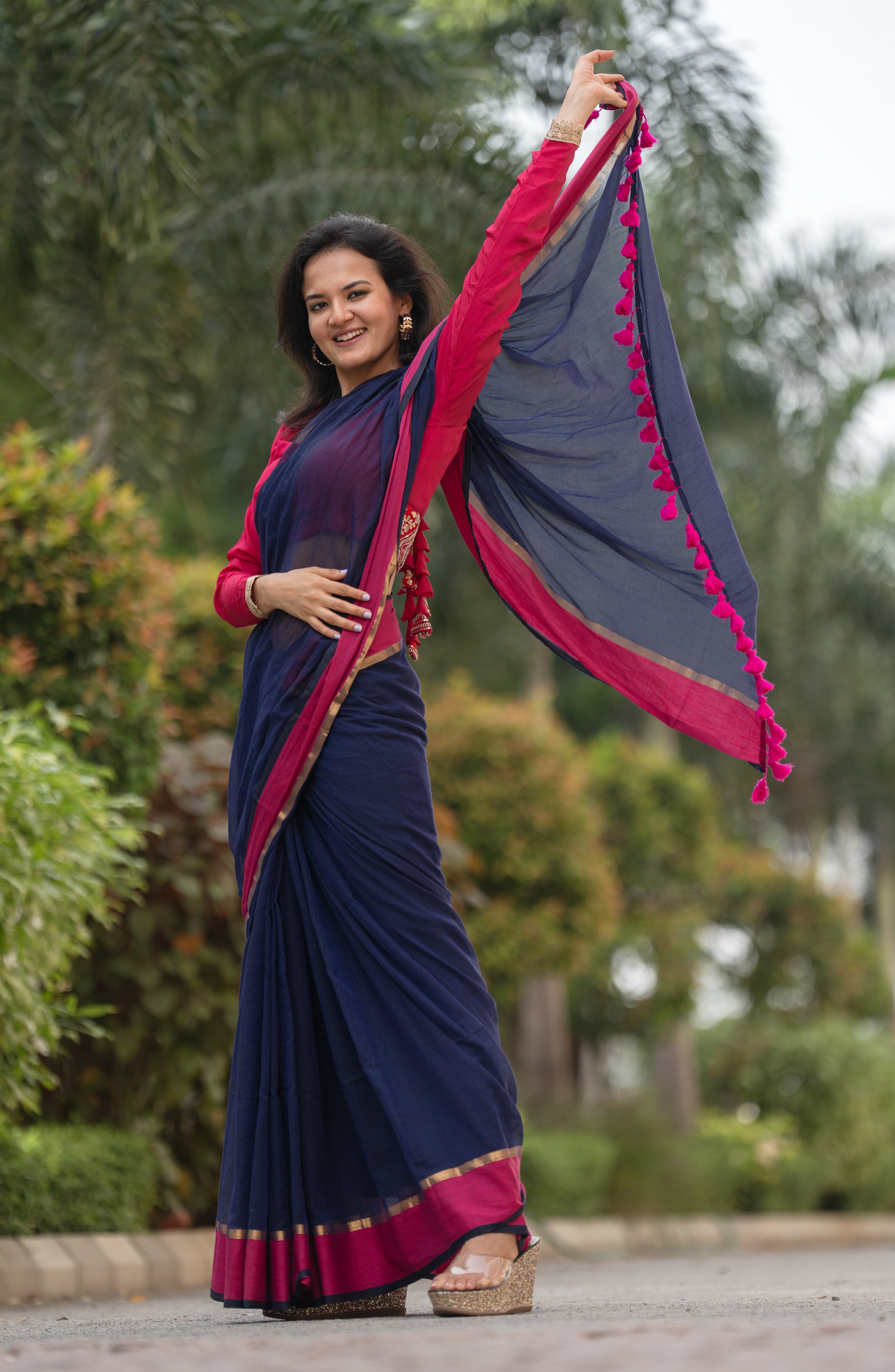 Neelkamal (Mul Mul Cotton Saree)